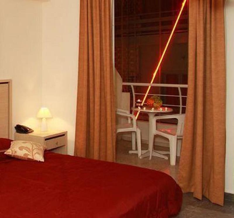 Nancy Hotel Херсониссос Экстерьер фото