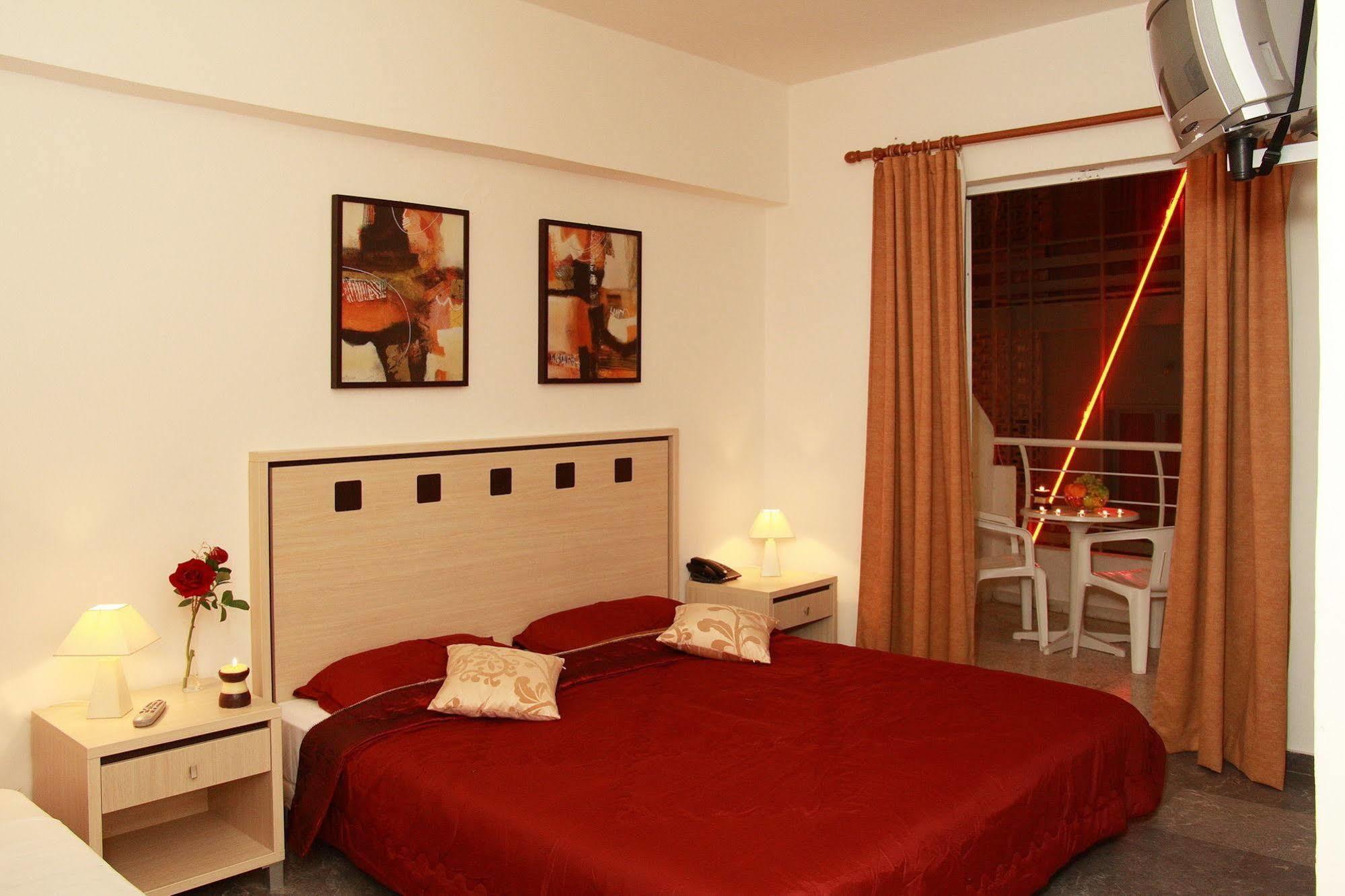 Nancy Hotel Херсониссос Экстерьер фото